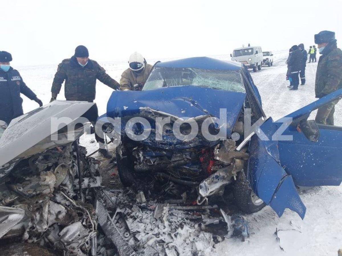 Шесть человек погибли в жутком ДТП в ЗКО