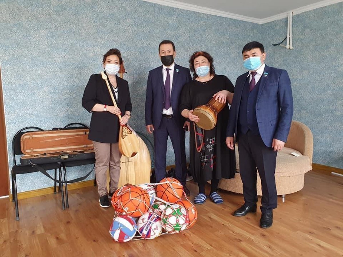 Депутаты маслихата Нур-Султана оплатили ремонт дворового клуба в Ильинке