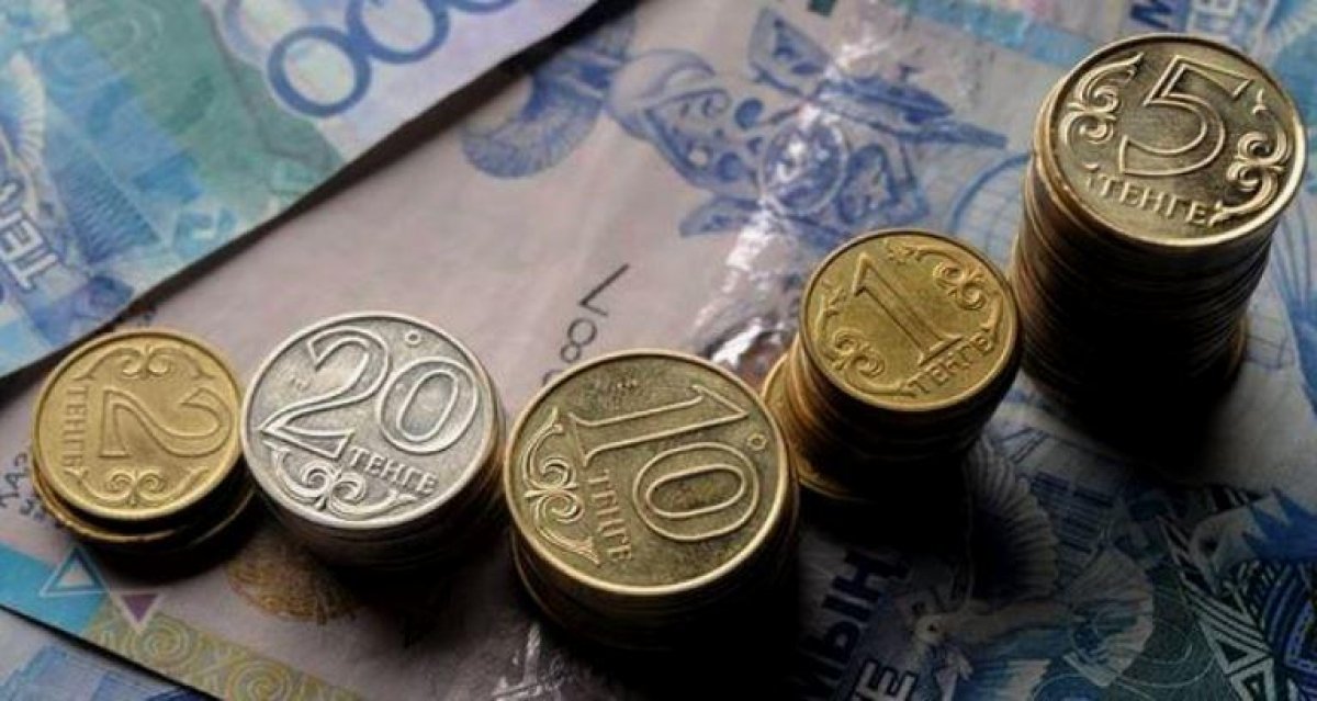 Из-за низкой зарплаты в ЗКО уволились 14% госслужащих