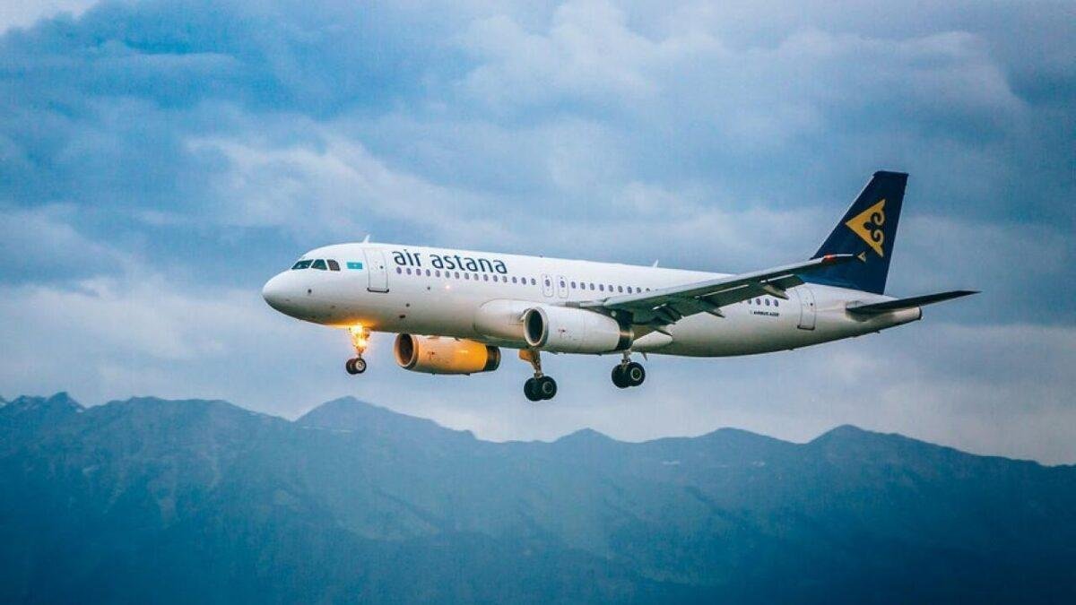 Неизвестный сообщил об угрозе взрыва в самолете Air Astana