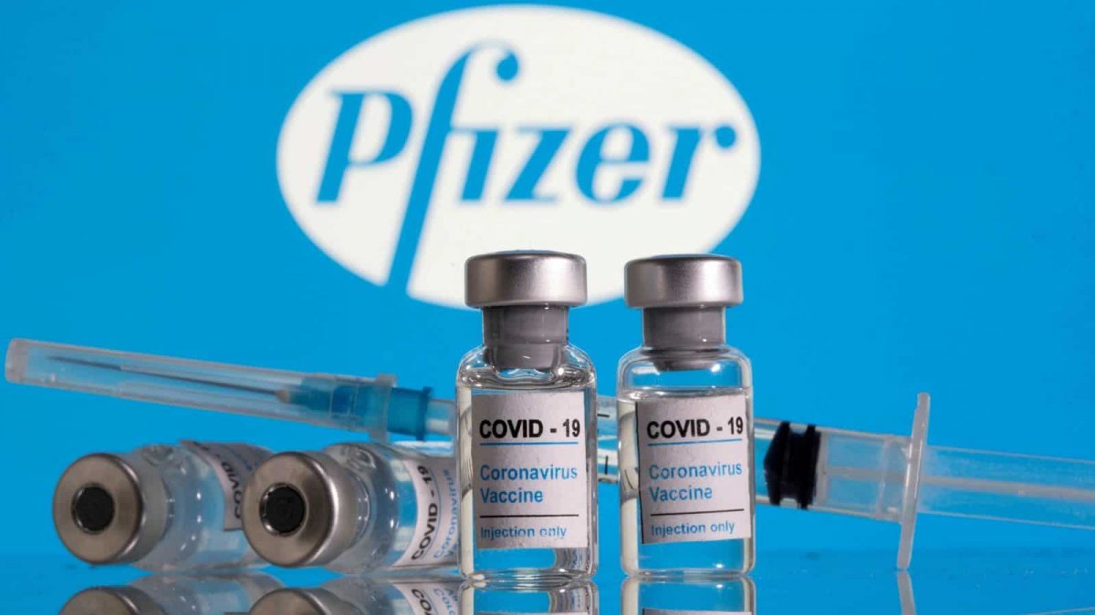 Где Pfizer? Депутаты требуют от Минздрава поставить вакцину на коммерческий рынок