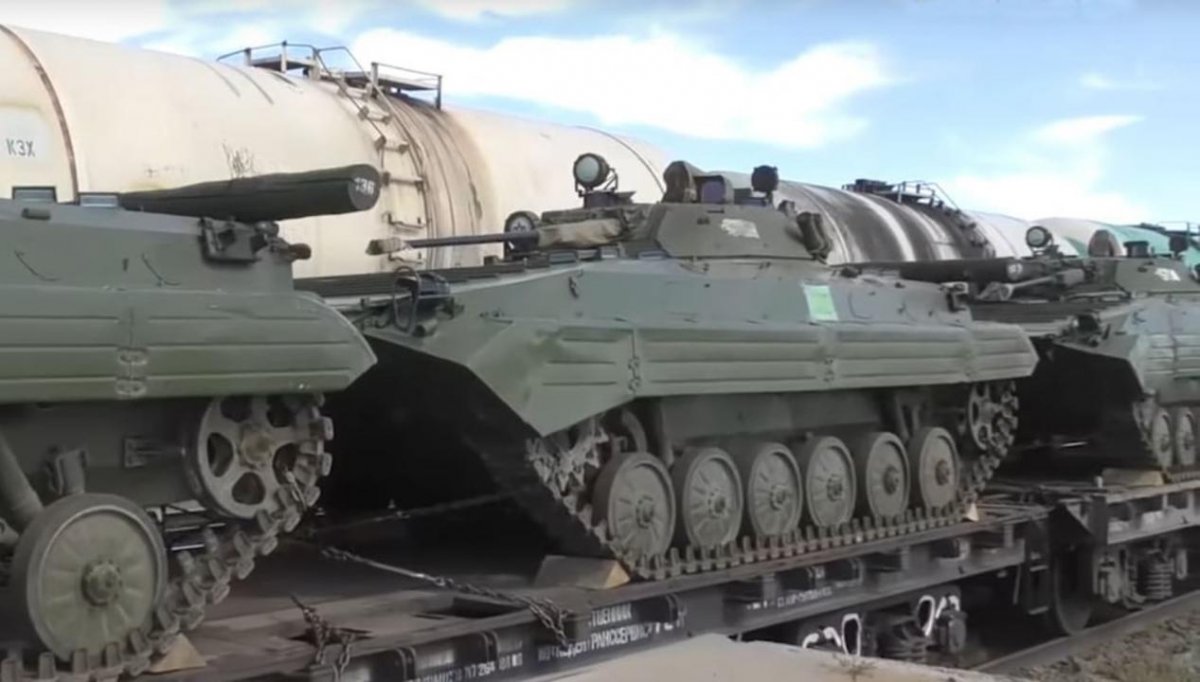 Слухи об отправке казахстанской военной техники в Украину снова опровергли в Минобороны