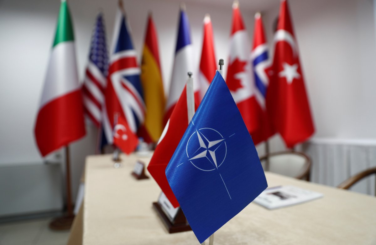 Происходящее в Украине не конфликт НАТО и не будет им – Джонсон