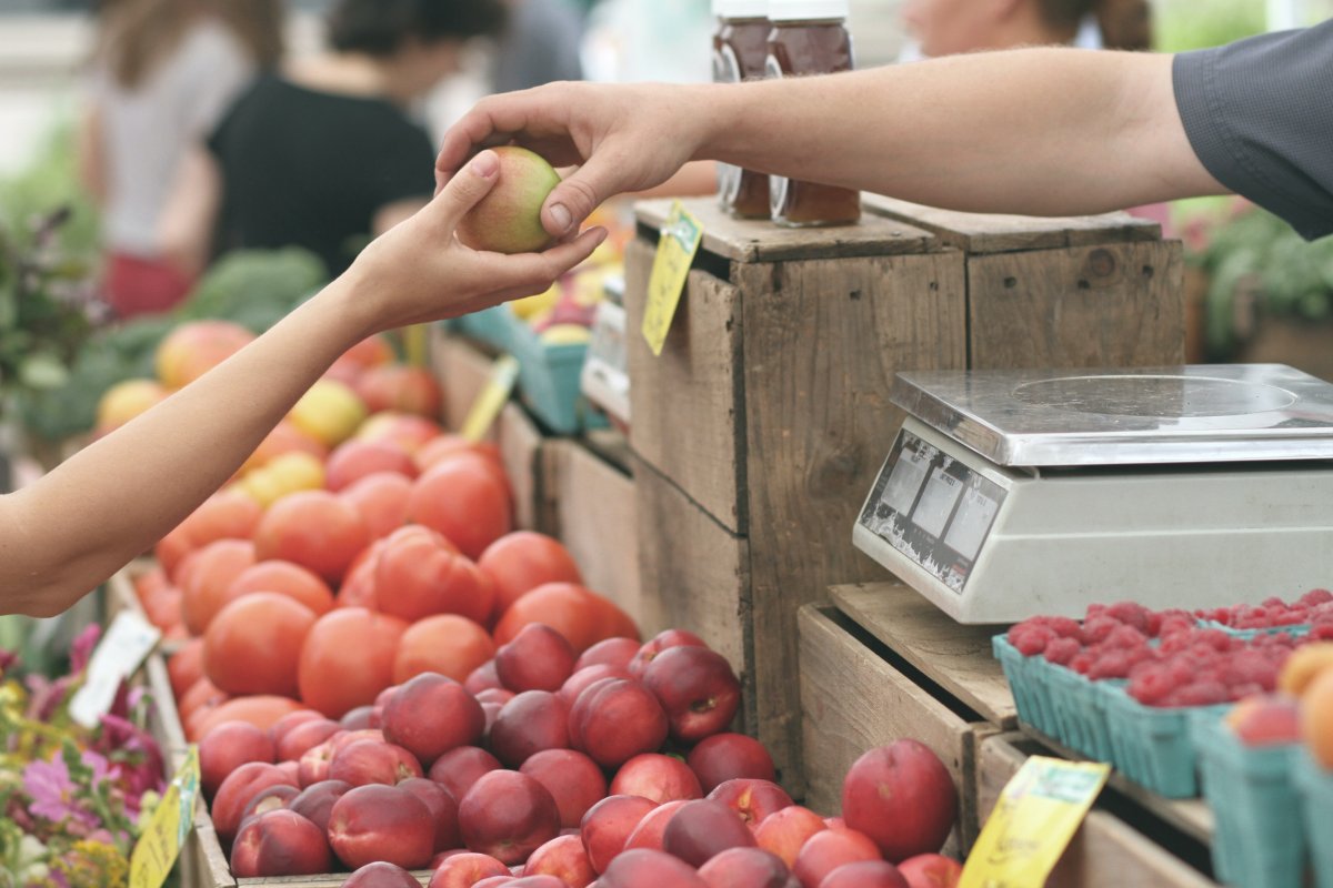 Рост цен на социально значимые продукты замедлился в Казахстане