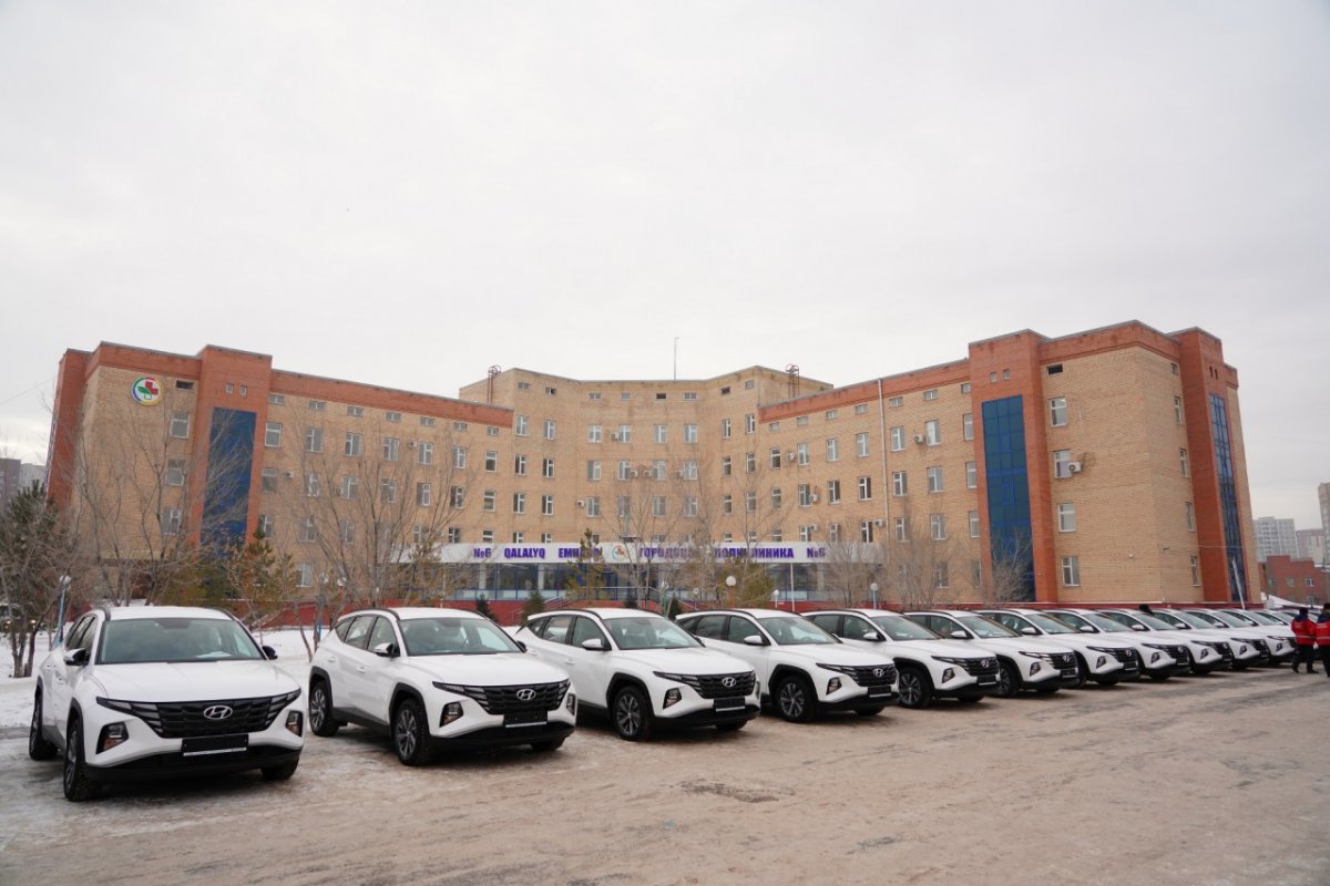 Автопарк столичных поликлиник пополнился 50 новыми машинами