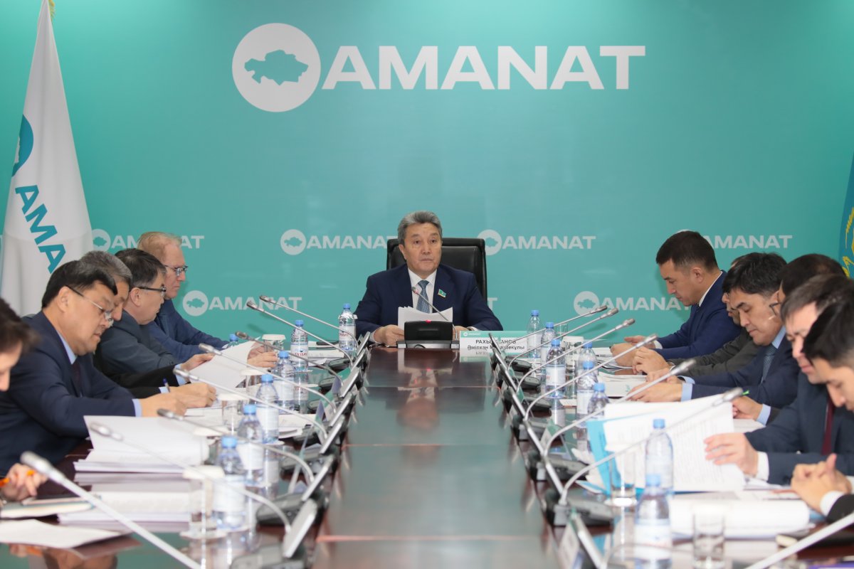 Уже срывают сроки - глава совета AMANATa о снижении износа сетей водоснабжения в РК