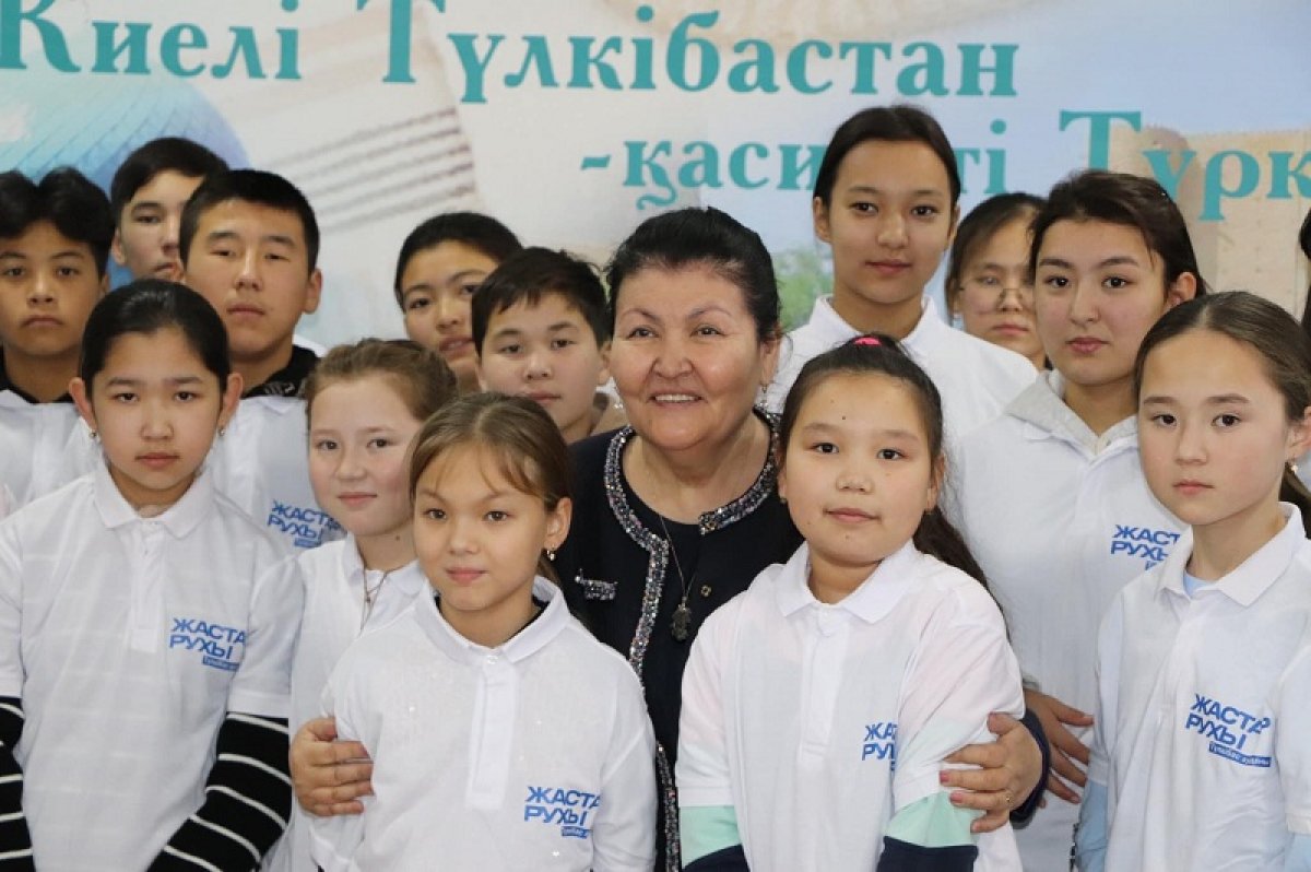 Необычную экскурсию по святым местам провели для молодежи Туркестанской области