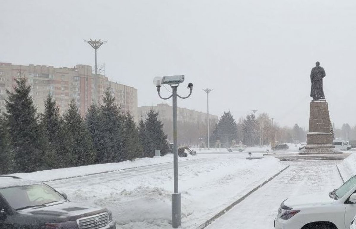 Эвакуированы сотрудники одного из зданий облакимата в Усть-Каменогорске
