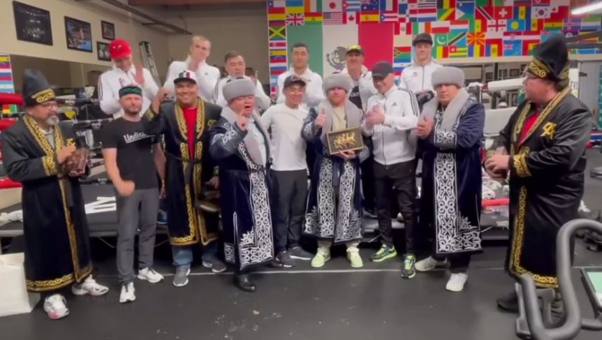 "Канело" на казахском языке поздравил Казахстан с Наурызом (ВИДЕО)