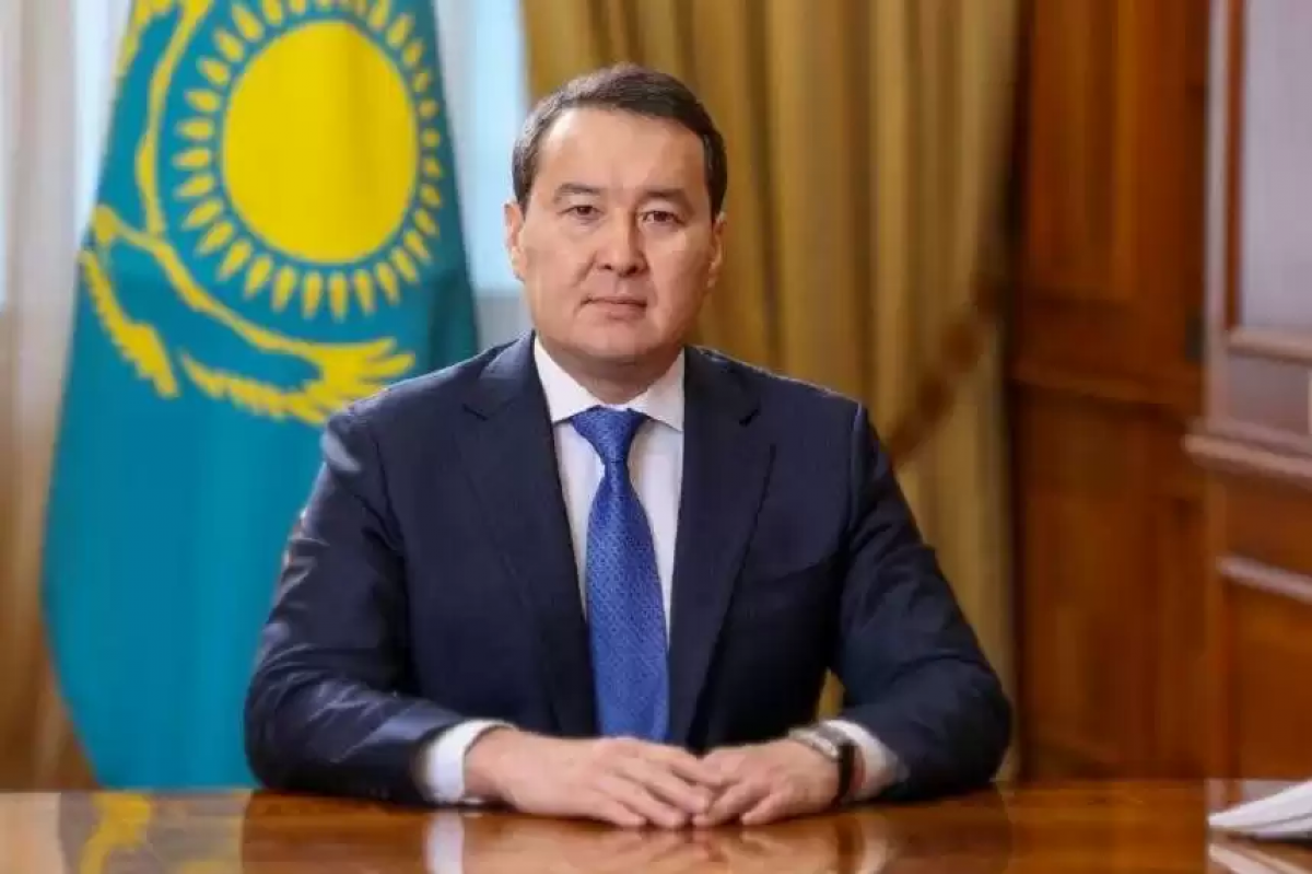 Премьер-министр поздравил казахстанцев с Днем Победы