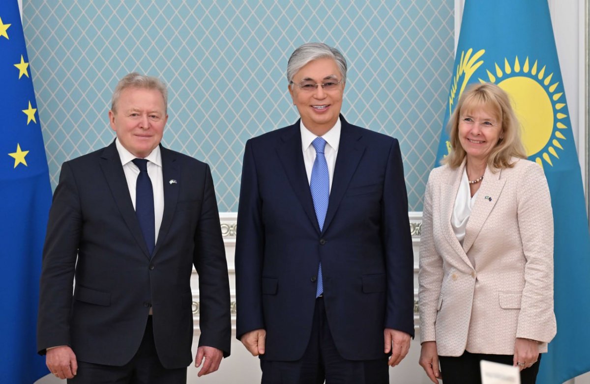 Об особых отношениях с Казахстаном заявил Еврокомиссар