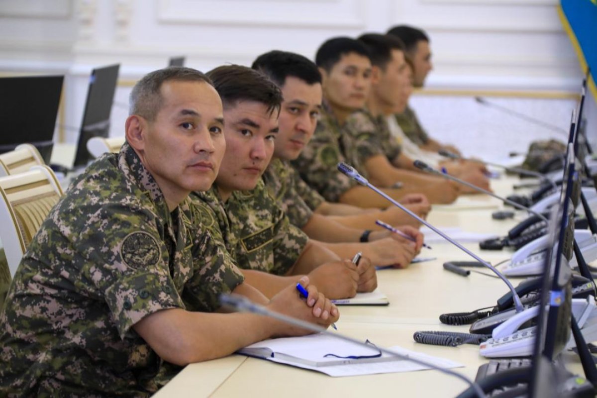 Работать не только в кабинете: наставления военным психологам дали в Минобороны