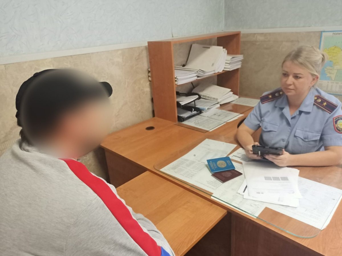 Стал россиянином и не сообщил: жителя ВКО выдворили из Казахстана за двойное гражданство
