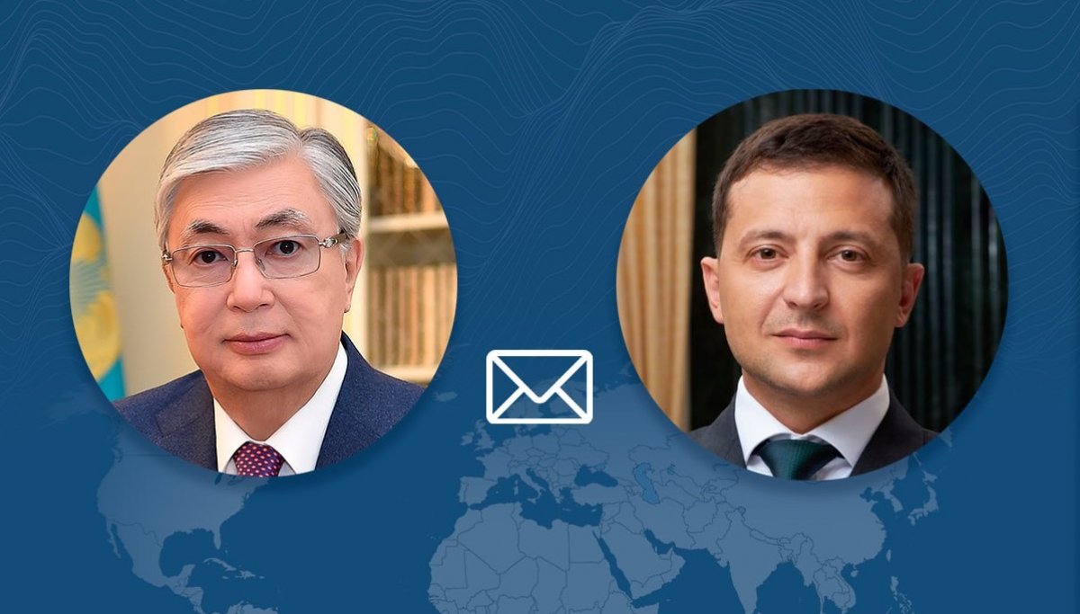 Токаев направил поздравительную телеграмму Зеленскому
