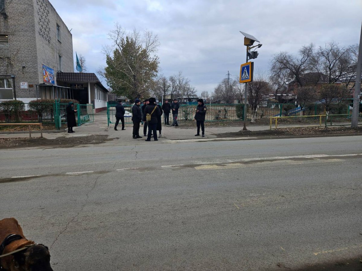 Одну из школ "заминировали" в Семее