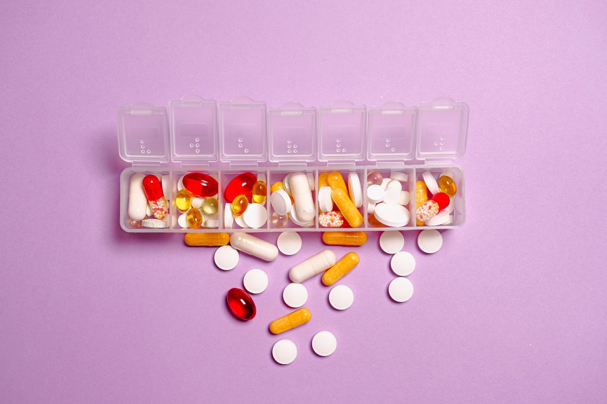 Школьница отравилась после бесконтрольного приема противовирусных таблеток