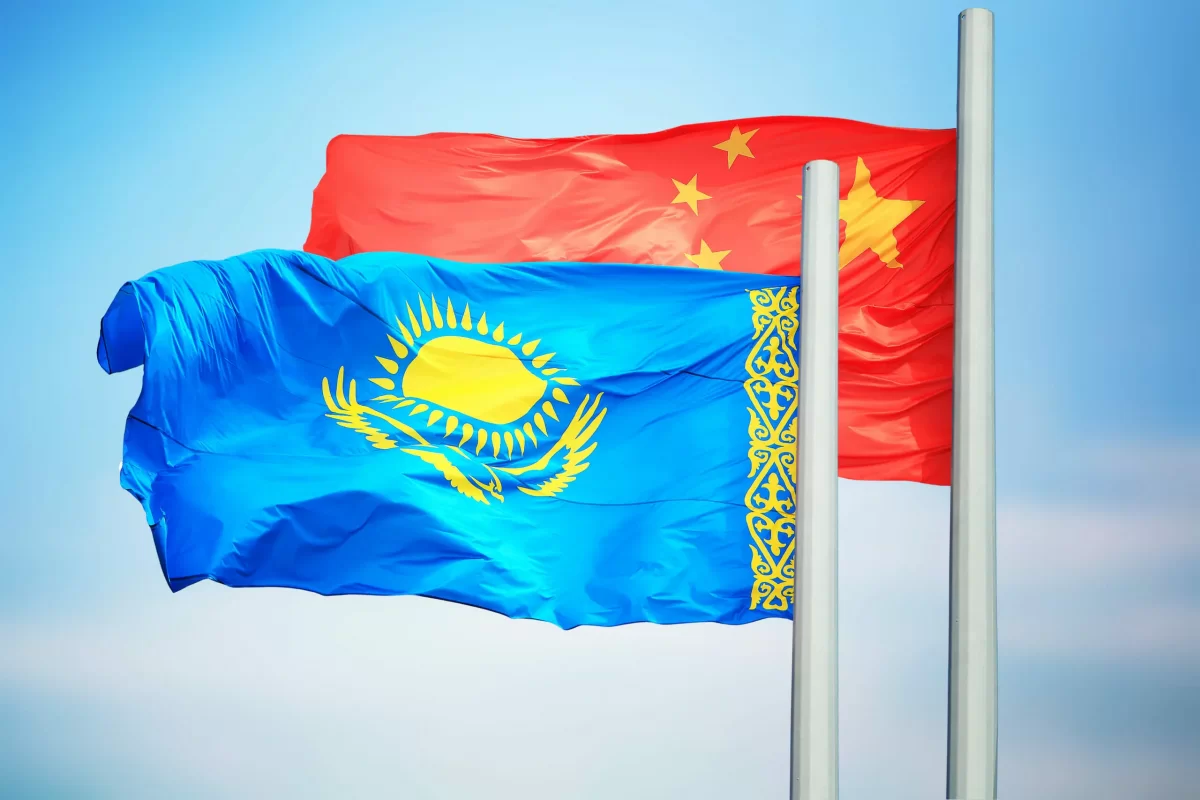 Казахстан частично закроет сухопутную границу с Китаем на День Независимости и Новый год