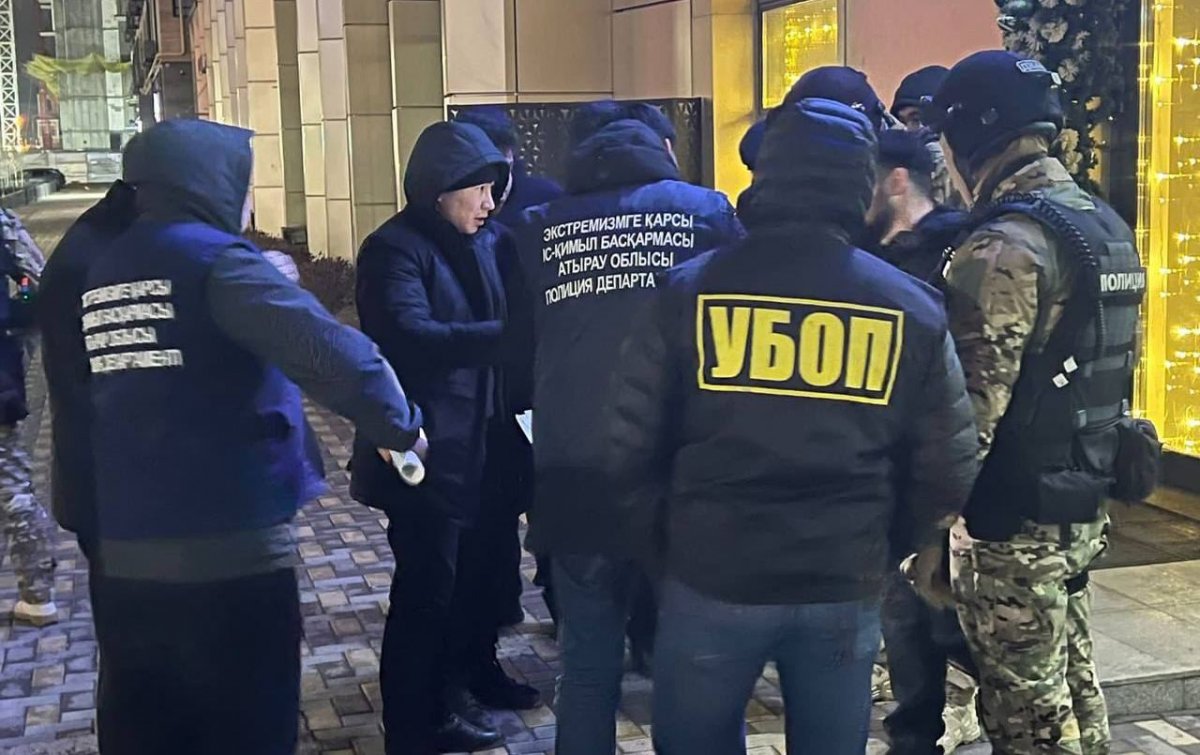 Требовали семь миллионов тенге: вымогателей поймали в Атырау (ВИДЕО)
