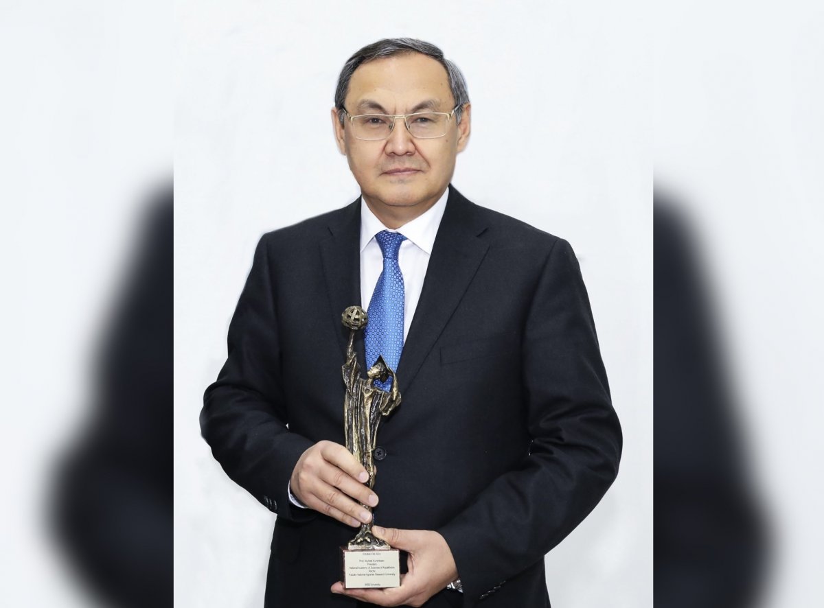 Глава KazNARU Ахылбек Куришбаев назван лучшим ректором 2024 года