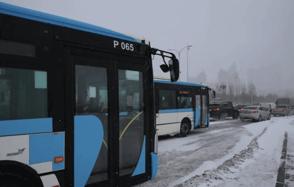 Четыре столичных пригородных маршрута приостановили движение