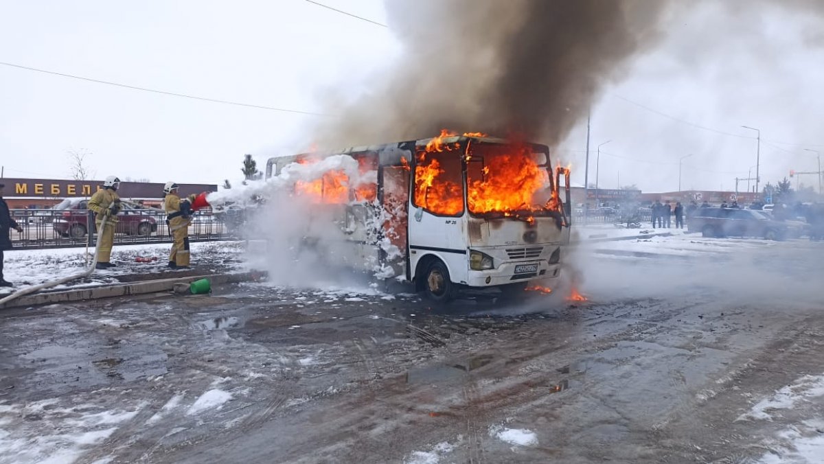 Пассажирский автобус сгорел в Жетысу