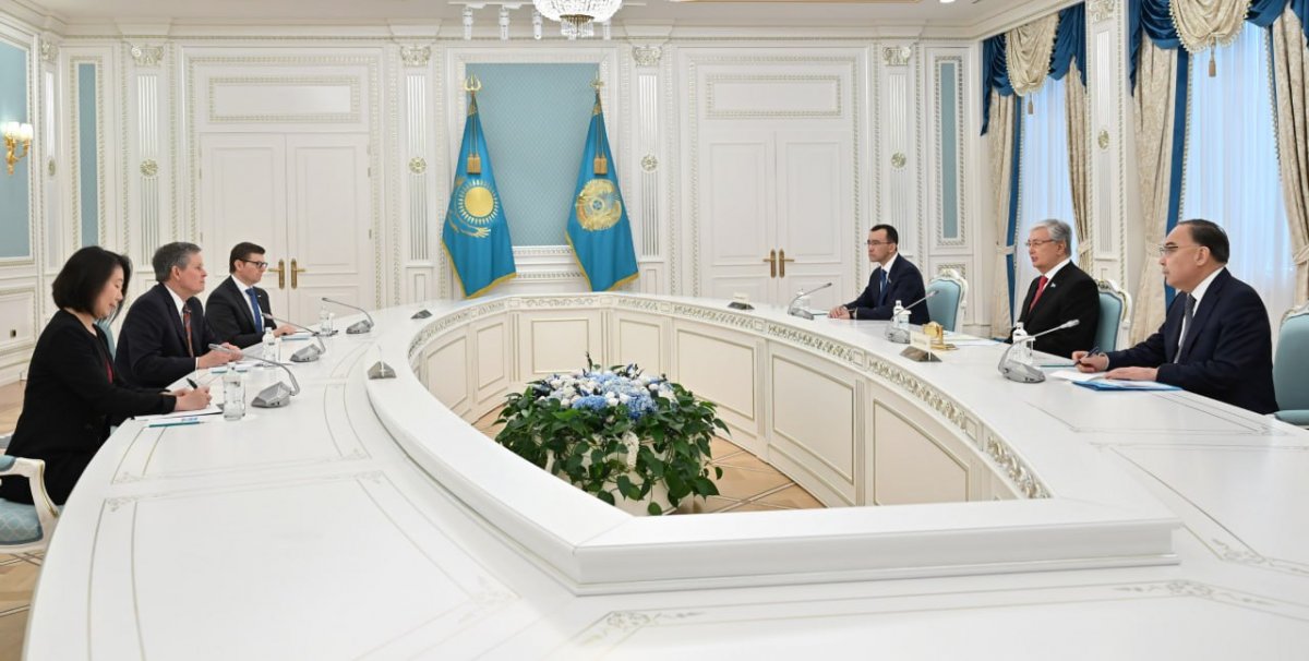 Токаев принял сенатора США