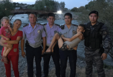 Полицейские Талдыкоргана спасли тонущего 11-летнего подростка