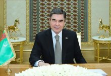 Президент Туркменистана выступил в роли диджея на новогоднем корпоративе
