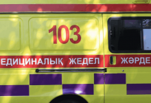 Ребенок выжил после падения с пятого этажа в Костанайской области