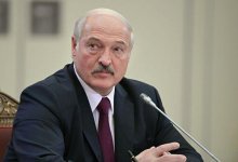 Пообещал встать на колени, но не встал, отверг повторные выборы и обратился к народу. Речь Лукашенко на митинге в Белоруссии