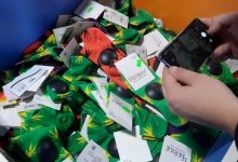 Девушку наказали в России за носки с «незаконным» рисунком