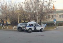 В Щучинске водитель Lexus въехал в служебную машину. Полицейские погибли