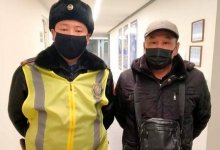 Карагандинец оставил в поезде два миллиона тенге и бросился за ним на такси