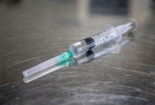 Какой вакциной будет прививаться Алексей Цой