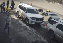 В Алматы полиция пока не нашла курьера, сбившего младенца