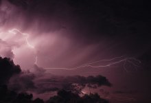 Бури и грозы обещают синоптики 15 мая в Казахстане
