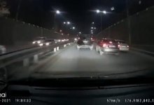 В Алматы водителя наказали за наглую езду и неприличный жест