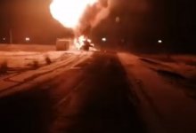 В горящем грузовике взорвались баллоны с ацетиленом на трассе в ВКО
