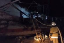 Теплоход загорелся на реке в Атырауской области