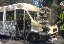 Пассажирский микроавтобус сгорел в Шымкенте: есть пострадавший