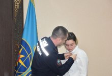 Спасшую жизнь мужчине девушку наградили медалью в Петропавловске