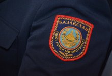 Полицейский спас потерявшего сознание на улице малыша в Туркестане (ВИДЕО)