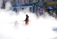 Десятки домов остались без тепла из-за аварии на теплотрассе в Рудном