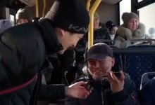 Душевную акцию провел столичный блогер накануне Дня благодарности (ВИДЕО)