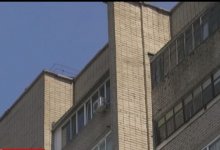Упал с десятого этажа и выжил малыш в Павлодаре