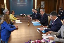 Касым-Жомарт Токаев принял Ежи Старака и Дэвида Ливингстона