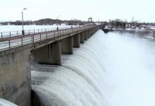 Астанинское водохранилище чистят впервые с 1970 года