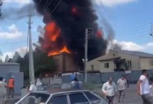 Пожар в двухэтажном коттедже тушат 74 огнеборца в Астане (ВИДЕО)