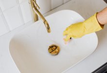Почти на месяц останутся без горячей воды жители некоторых домов в Актобе
