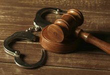 Экс-чиновников Алматы осудили за хищения и мошенничество